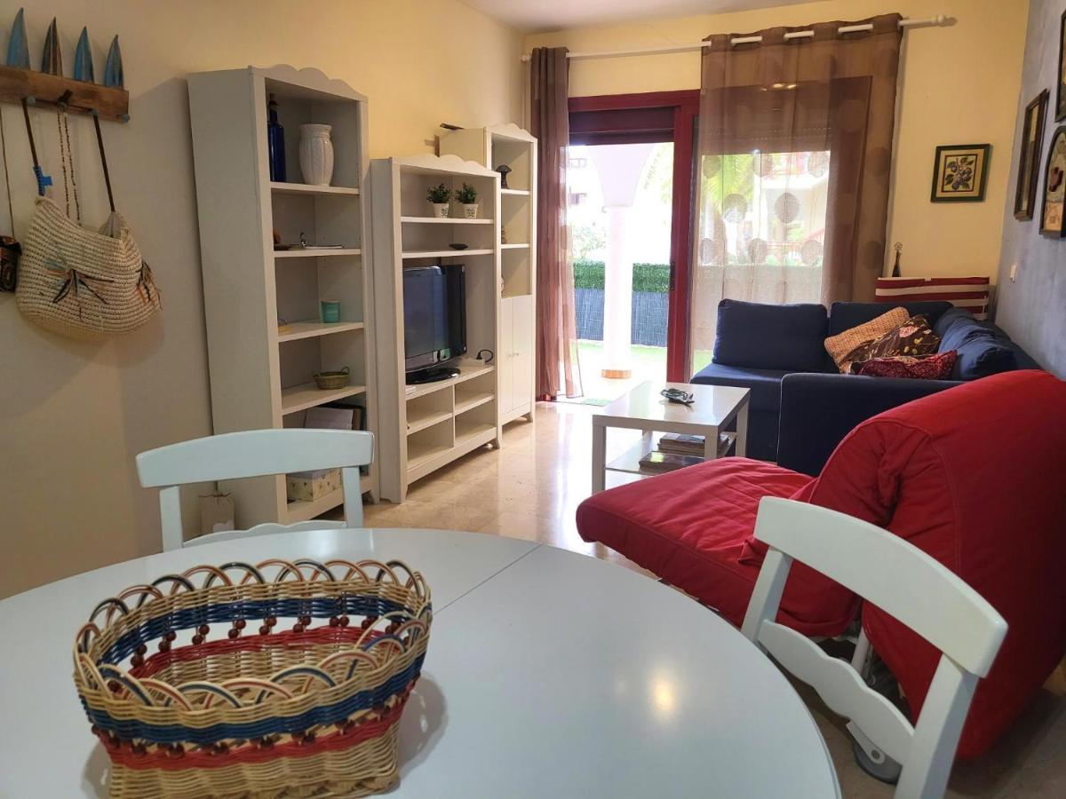 Oasis Palm Mar By Helloapartments Dış mekan fotoğraf