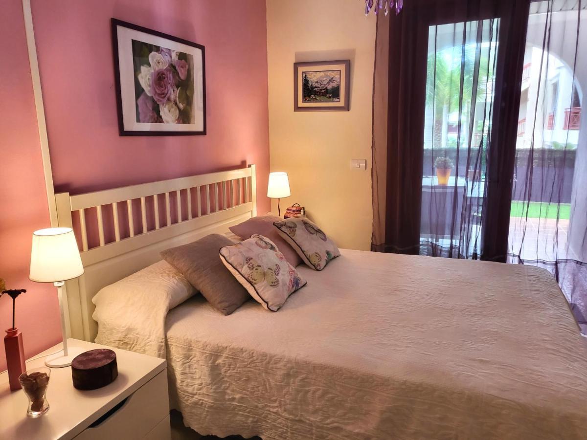Oasis Palm Mar By Helloapartments Dış mekan fotoğraf