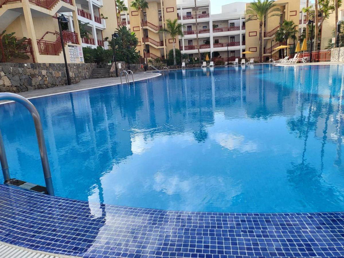 Oasis Palm Mar By Helloapartments Dış mekan fotoğraf