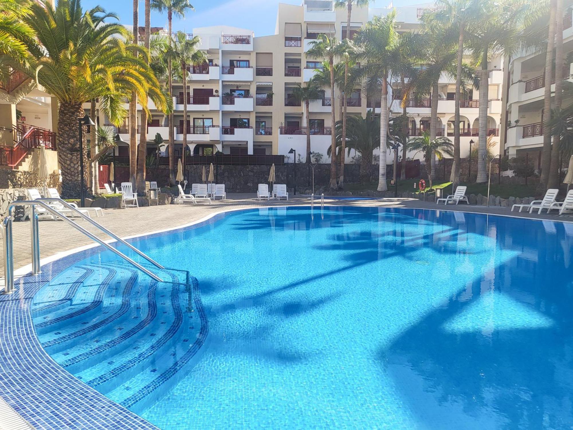 Oasis Palm Mar By Helloapartments Dış mekan fotoğraf