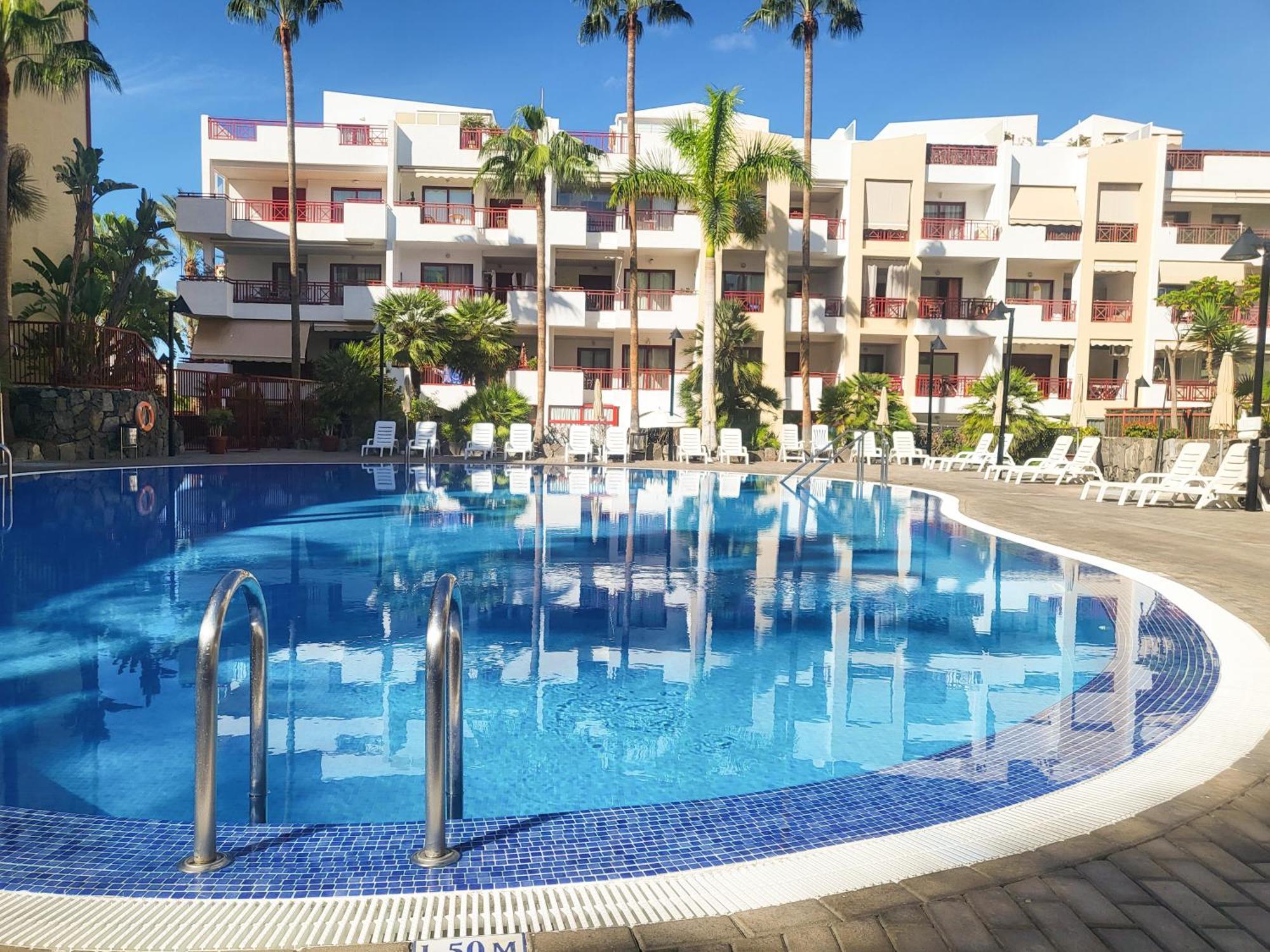 Oasis Palm Mar By Helloapartments Dış mekan fotoğraf